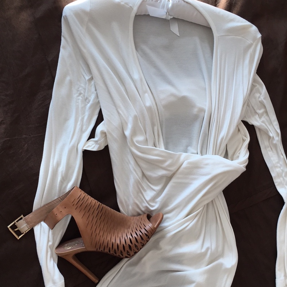 BCBG shrug cream